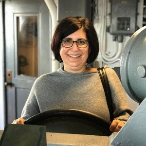 Meet your Posher, Elizabeth